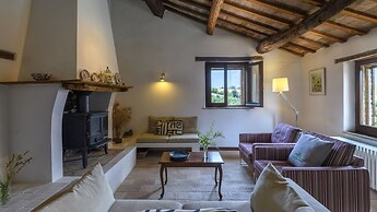 Ca Lucciola 12 in Mondavio