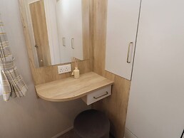 Stag Lodge, Caravan 70