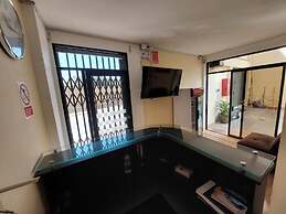 HOTEL CERRO BLANCO