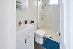 Host Stay Fishers Apartment