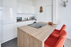 Host Stay Fishers Apartment
