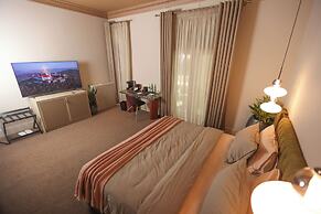 Padam Boutique Hotel & Restaurant