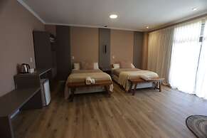 La Regina Lodge