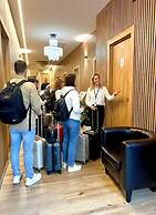 Velvet Hostel Business