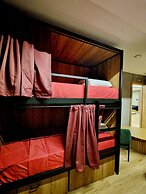 Velvet Hostel Business