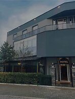 Grand JNK Boutique Hotel