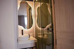 Hotel Ryo 74B Suites by Growing Group