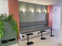 Hotel Ryo 74B Suites by Growing Group