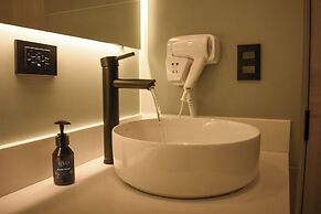 Hotel Ryo 74B Suites by Growing Group