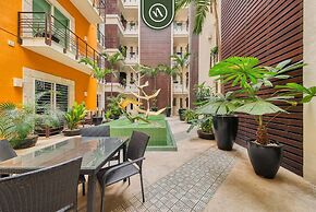 Studio in Romantic Zone - Rooftop Pool - King Bed