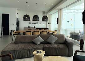 Golden Lotus Villas