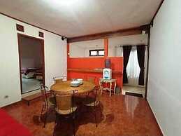Aquarius Orange Hotel & Villa