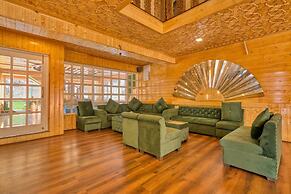 Xenious White House Eco Resort
