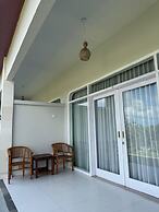 Octa House