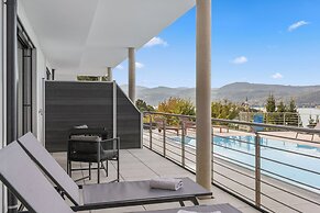 Maria Blick Lake View Apartments