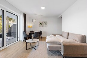 Maria Blick Lake View Apartments
