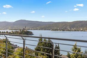 Maria Blick Lake View Apartments