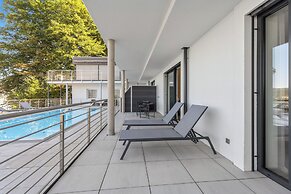 Maria Blick Lake View Apartments