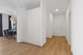 Maria Blick Lake View Apartments