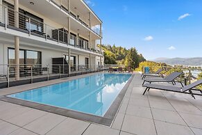 Maria Blick Lake View Apartments
