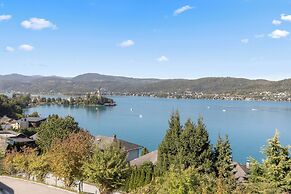 Maria Blick Lake View Apartments