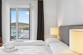 Maria Blick Lake View Apartments