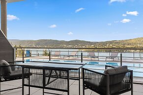 Maria Blick Lake View Apartments