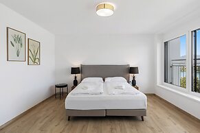 Maria Blick Lake View Apartments