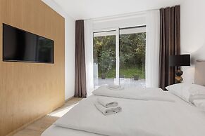 Maria Blick Lake View Apartments