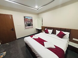 Hotel Sayari Inn