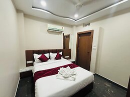 Hotel Sayari Inn