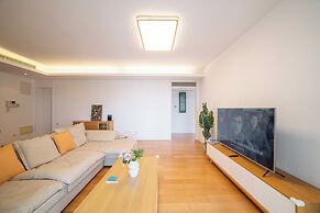 Tyms  3BR 2BA Apt Near Metro