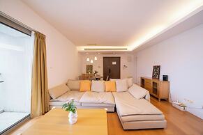 Tyms  3BR 2BA Apt Near Metro