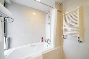 Tyms  3BR 2BA Apt Near Metro