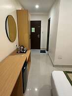 Yatharth Inn
