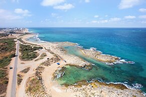 MAMAD - Achziv Chic Beach Haven by Sea N' Rent