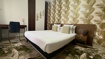 AB BUSINESS HOTEL