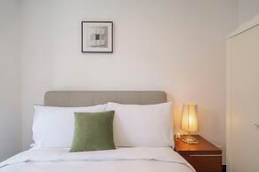 Tyms Premium 3BR 2BA Apt Walk to Metro