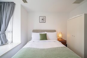 Tyms Premium 3BR 2BA Apt Walk to Metro