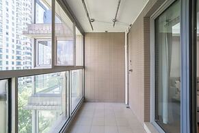 Tyms Premium 3BR 2BA Apt Walk to Metro
