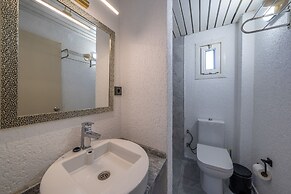 Lidya Suits & Apart Hotel
