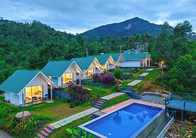 Gardenia Kanthalloor by VOYE HOMES