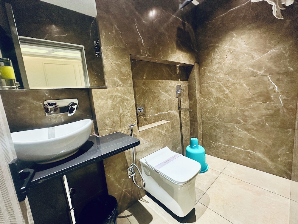 Hotel Balaji Inn, Ayodhya Bypass