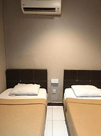 KL2F Empire Hotel  Empire