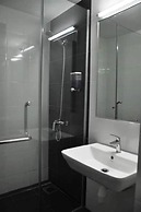 KL2F Empire Hotel  Empire