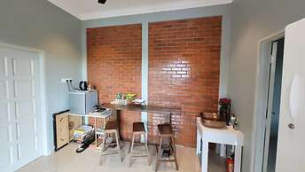 Villa RI Homestay