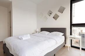 Luxury APT Tower Spectacular Sea View