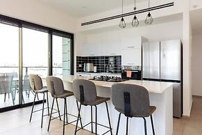 Luxury APT Tower Spectacular Sea View