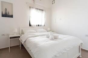 Luxury APT Tower Spectacular Sea View