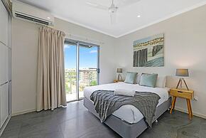 Zen Coastline Pool - Balcony Dining - Seaview
